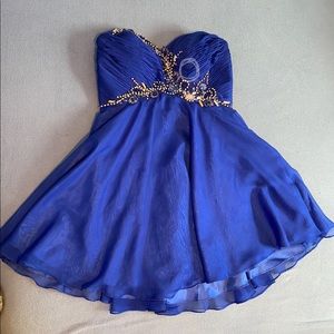Grad dress size 6 Royal blue